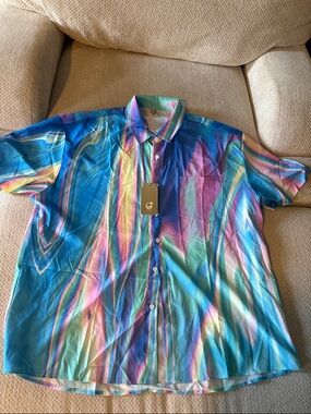 Men's Short Sleeve Button-Up Shirt in Multicolor Stripe
